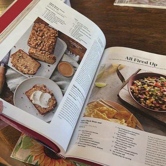 Southern Living Festive Red and White Cookbook - Picture 4 of 4